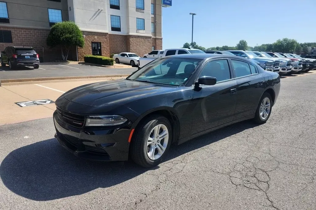2023 Dodge Charger SXT photo 1
