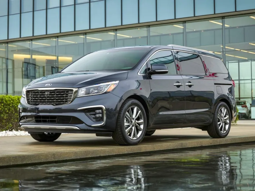 2019 Kia Sedona LX photo 1