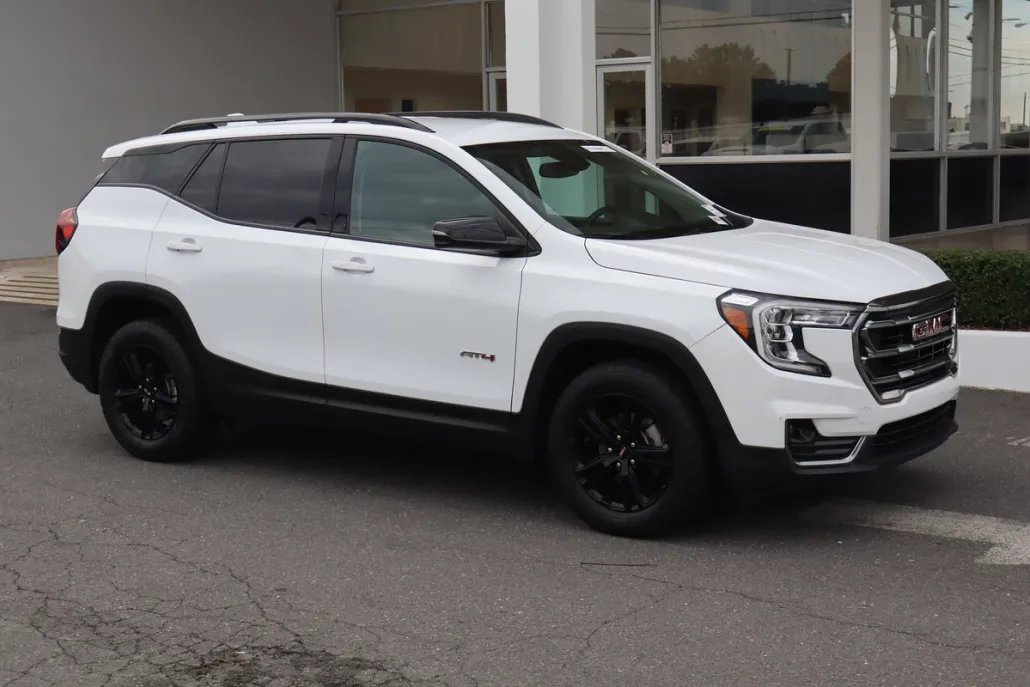 2023 Gmc Terrain AT4 photo 1