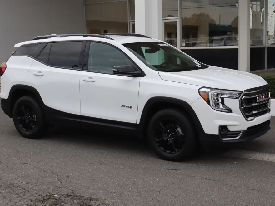 2023 Gmc Terrain AT4 photo 1
