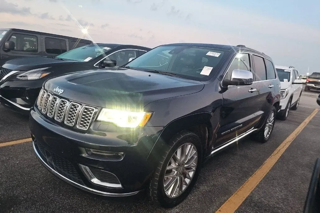 2018 Jeep Grand Cherokee Summit photo 1