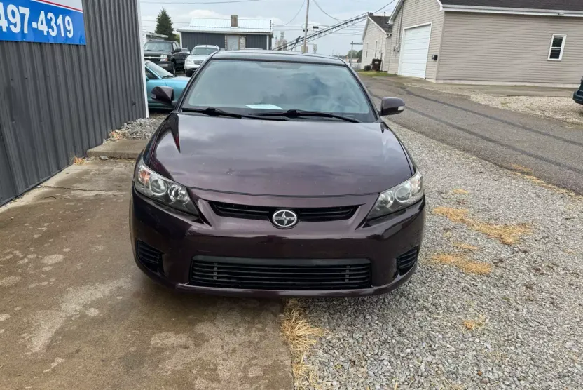 2011 Scion tC photo 1