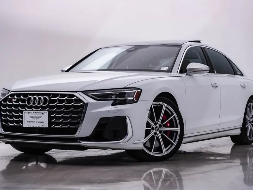 2022 Audi S8 4.0T Quattro photo 1