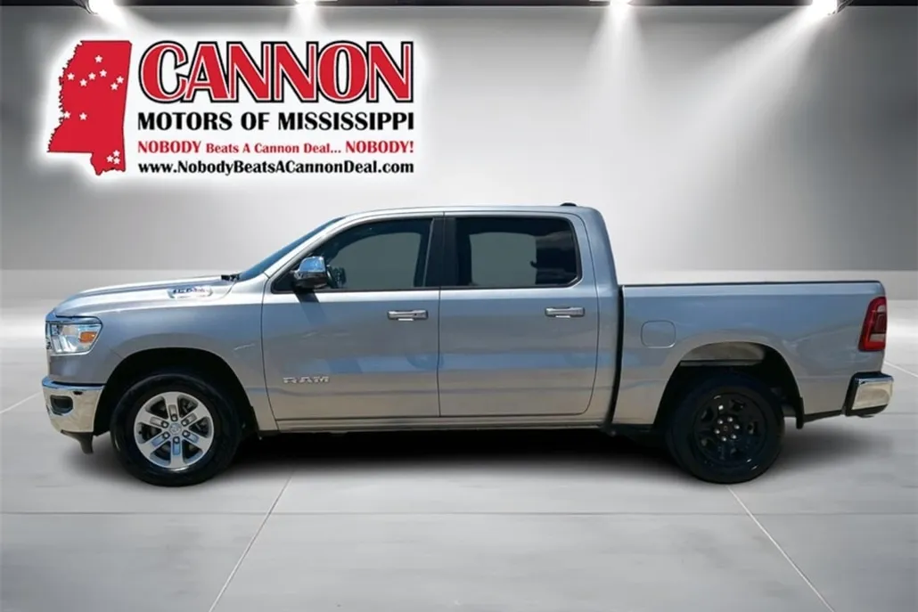 2024 Ram 1500 Laramie photo 1