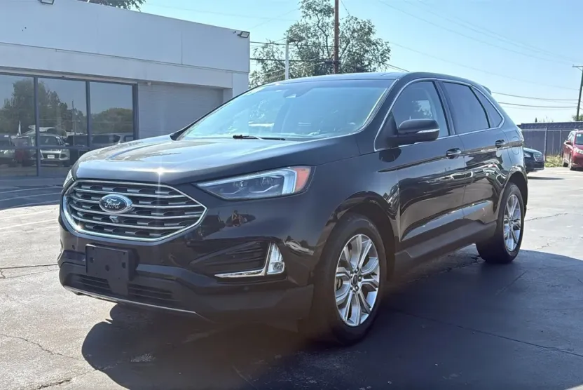 2019 Ford Edge Titanium Sport photo 1