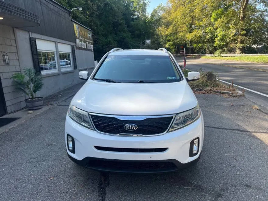 2015 Kia Sorento LX photo 1