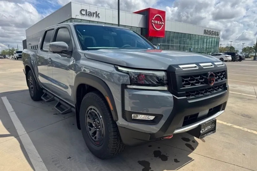 2026 Nissan Frontier PRO-X photo 1