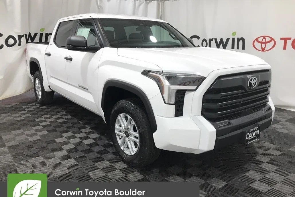 2025 Toyota Tundra SR5 CrewMax photo 1