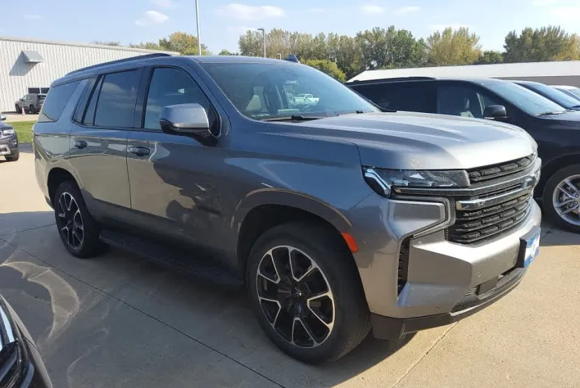 2021 Chevrolet Tahoe RST photo 1