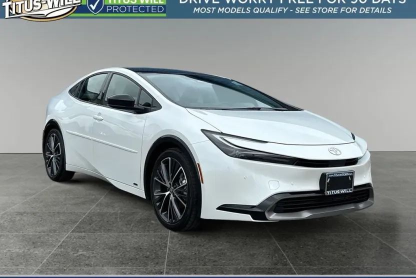 2024 Toyota Prius XLE photo 1