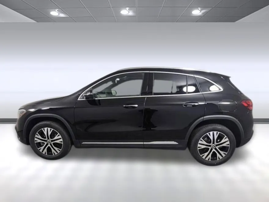 2025 Mercedes Benz GLA 250 4MATIC photo 1