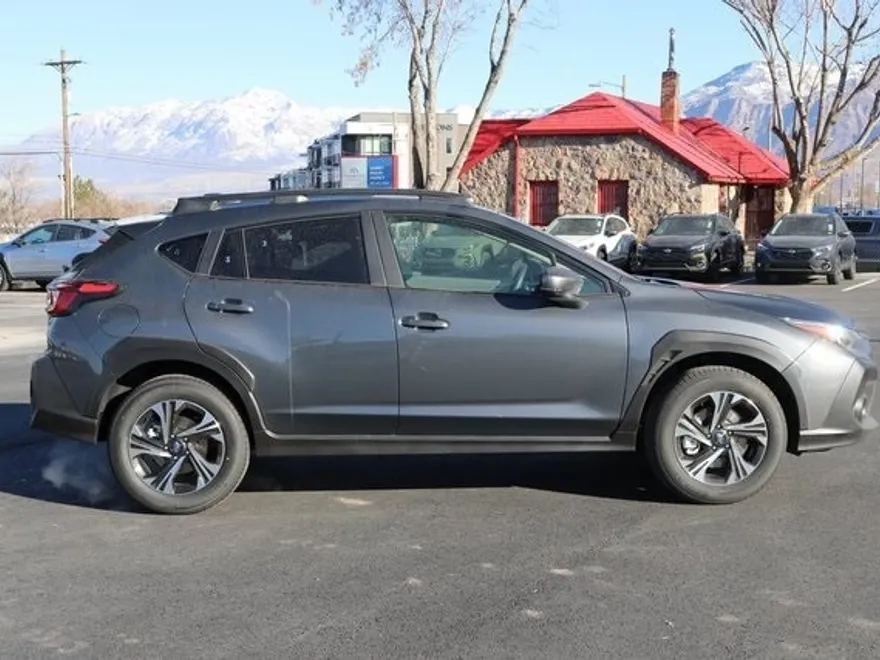 2025 Subaru Crosstrek Premium photo 1