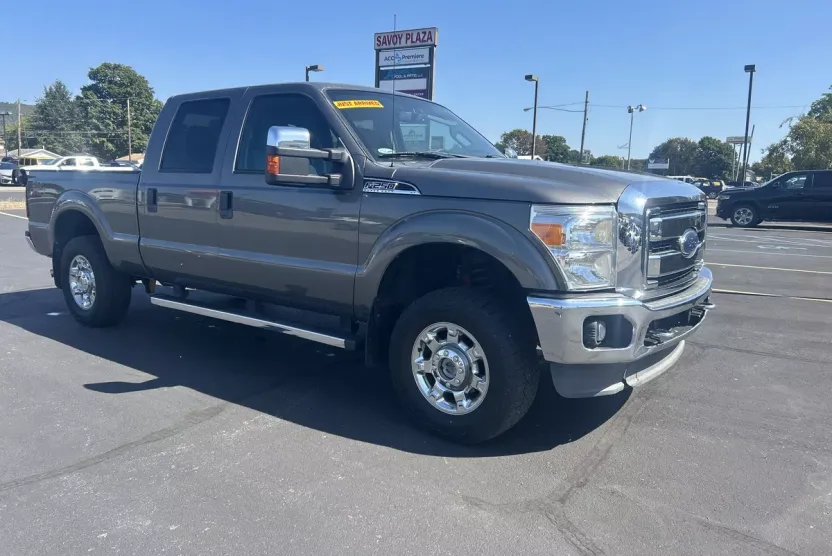 2012 Ford F-250 XLT photo 1