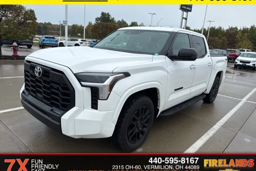 2022 Toyota Tundra SR5 photo 1