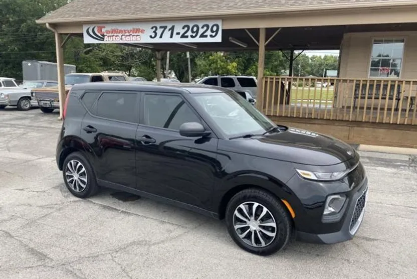 2020 Kia Soul LX photo 1