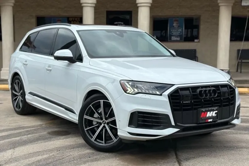 2021 Audi Q7 55 Prestige photo 1