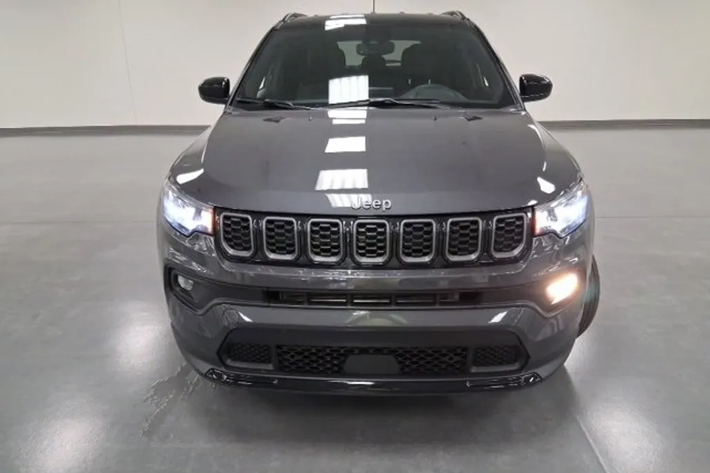 2024 Jeep Compass Latitude photo 1