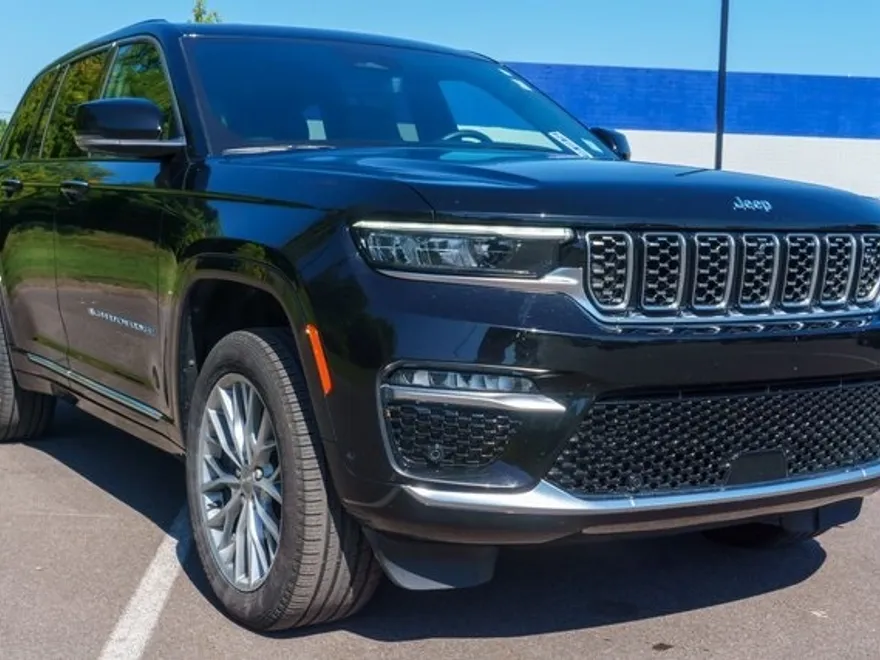 2024 Jeep Grand Cherokee Summit 4xe photo 1