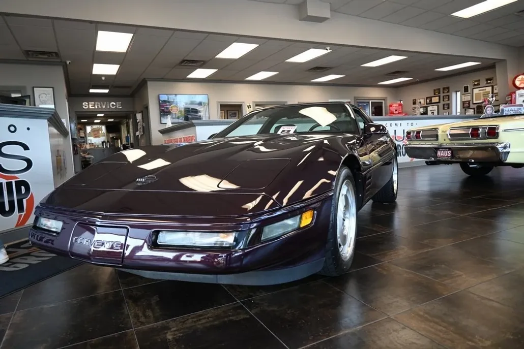 1993 Chevrolet Corvette Base photo 1