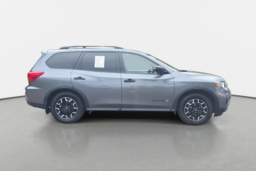 2019 Nissan Pathfinder 4x4 SL photo 1