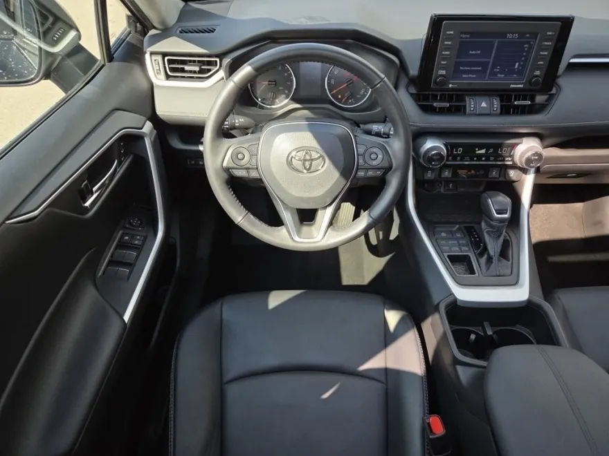 2022 Toyota RAV4 XLE Premium photo 1