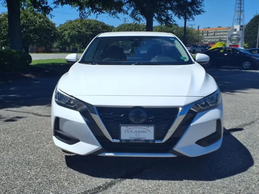 2022 Nissan Sentra SV photo 1