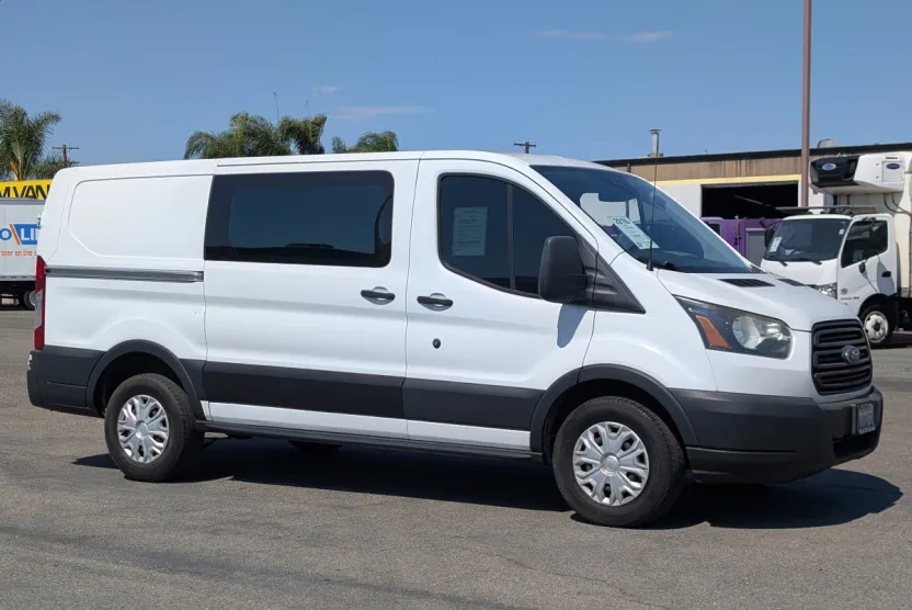 2016 Ford Transit photo 1