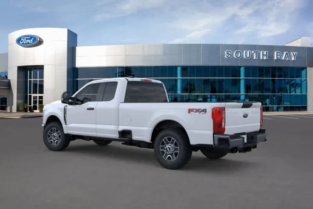 2025 Ford F-250 photo 1
