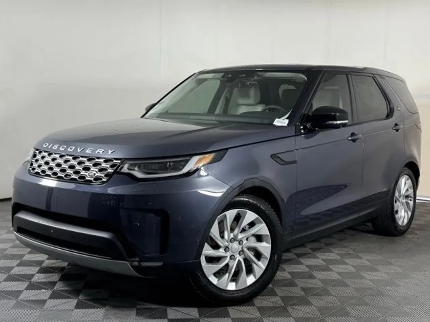 2025 Land Rover Discovery P300 S photo 1