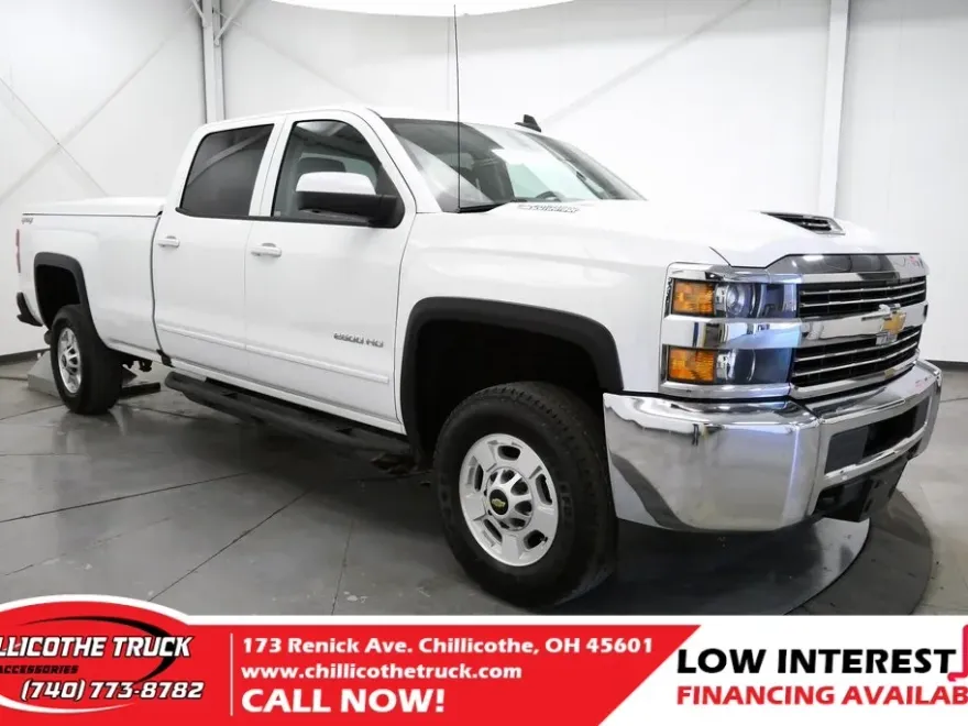 2017 Chevrolet Silverado 2500HD LT photo 1