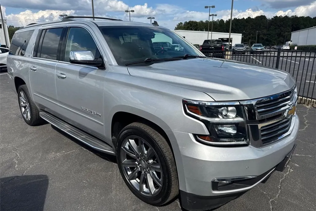 2015 Chevrolet Suburban LTZ photo 1