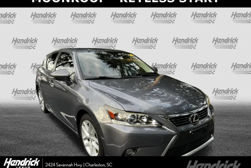 2015 Lexus CT 200h photo 1