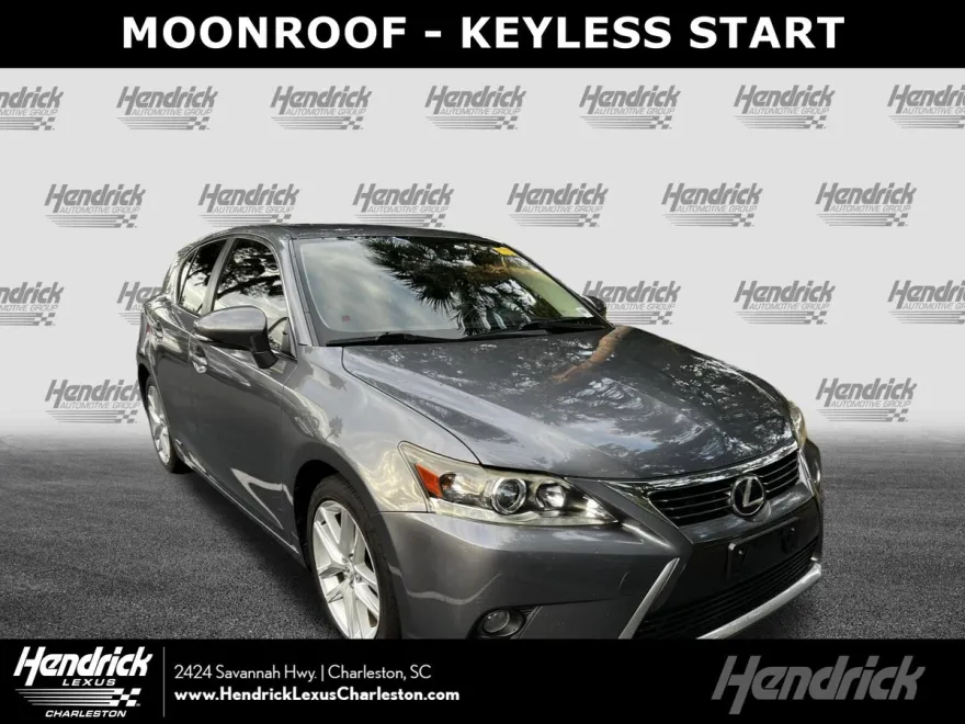 2015 Lexus CT 200h photo 1