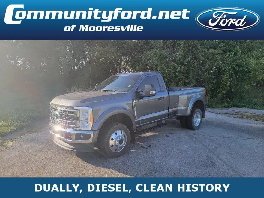 2023 Ford F-450 XLT photo 1