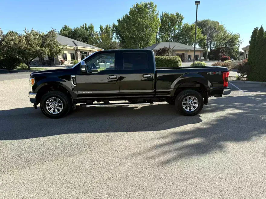 2018 Ford F-350 photo 1