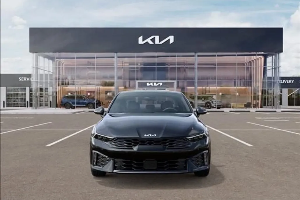 2026 Kia K5 GT-Line photo 1