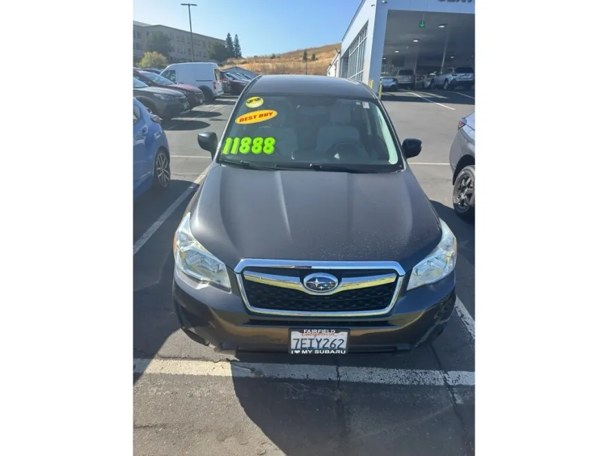 2014 Subaru Forester 2.5i photo 1