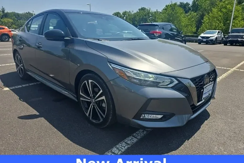 2023 Nissan Sentra SR photo 1