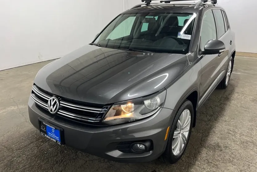 2014 Volkswagen Tiguan SEL photo 1