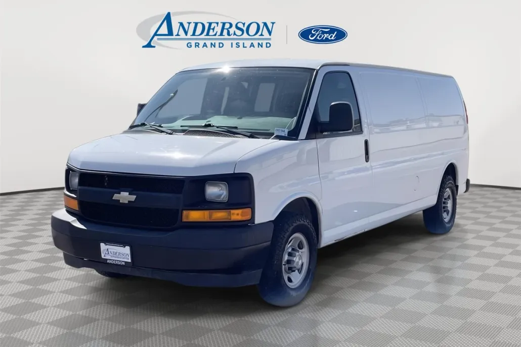 2017 Chevrolet Express Cargo Van photo 1
