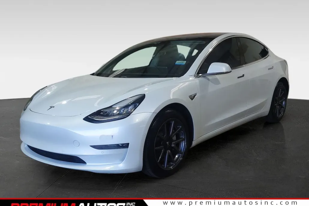 2018 Tesla Model 3 Mid Range photo 1