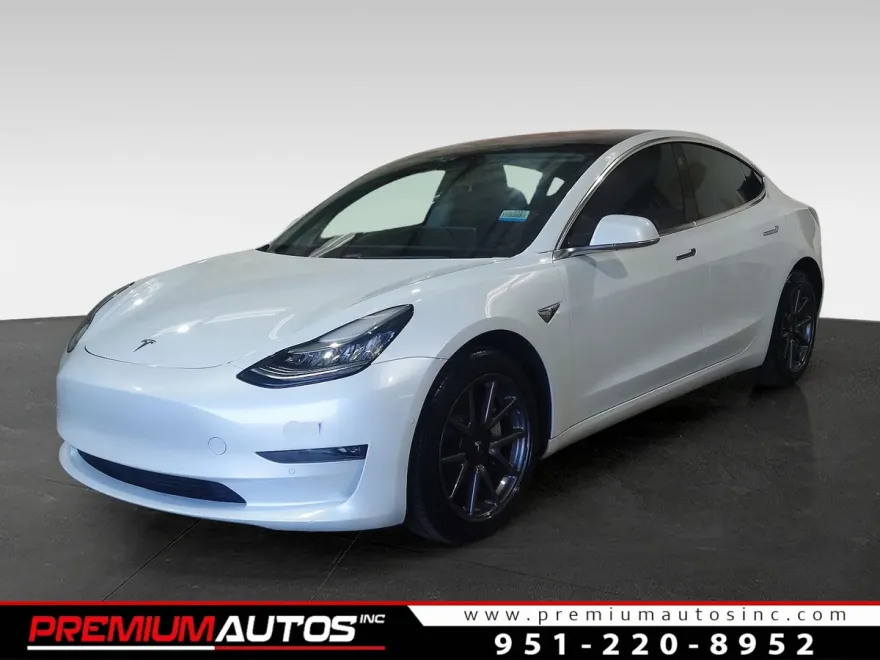 2018 Tesla Model 3 Mid Range photo 1