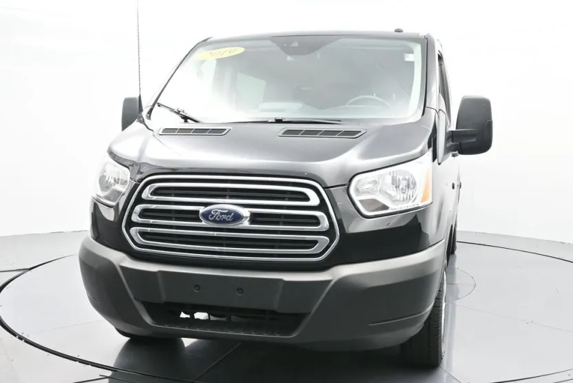 2019 Ford Transit Passenger XLT photo 1