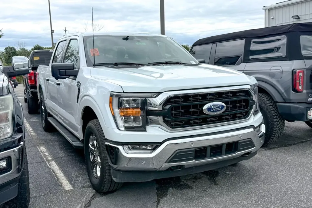 2023 Ford F-150 XLT photo 1