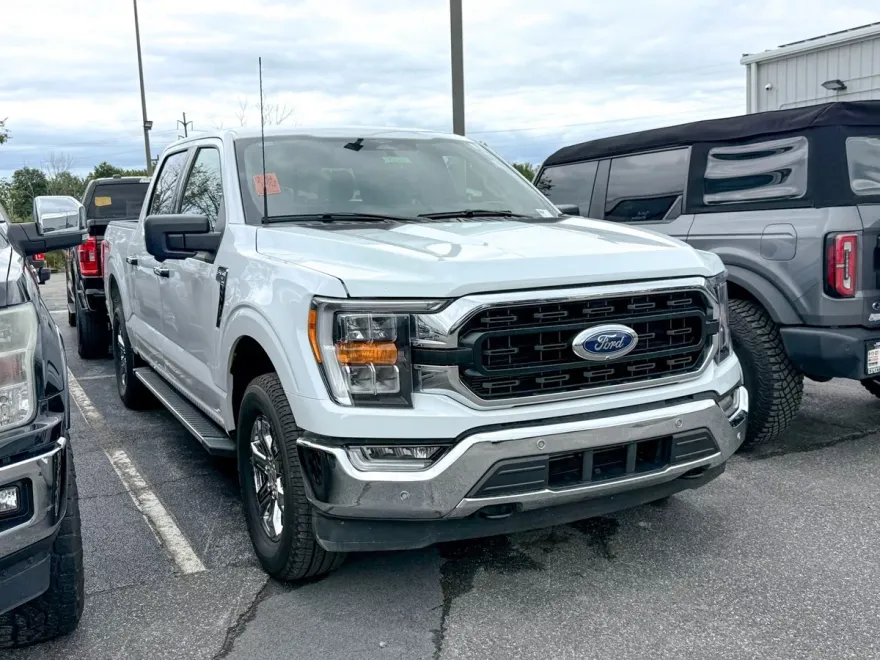 2023 Ford F-150 XLT photo 1