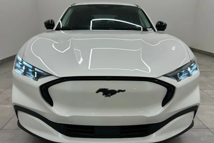 2025 Ford Mustang Mach-E Premium photo 1