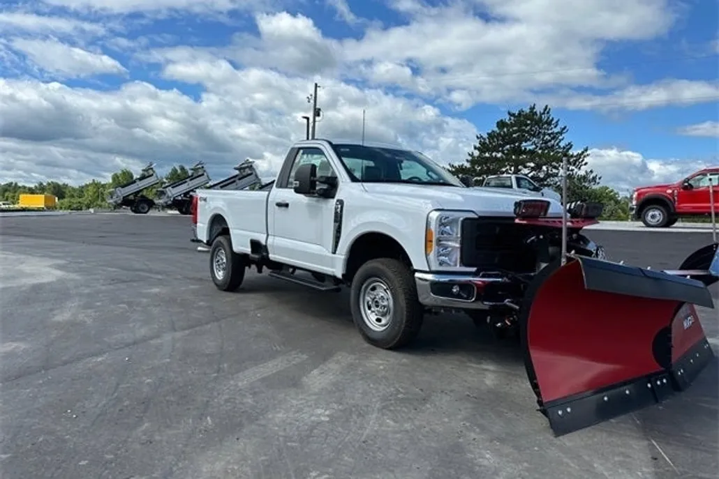 2023 Ford F-250 photo 1