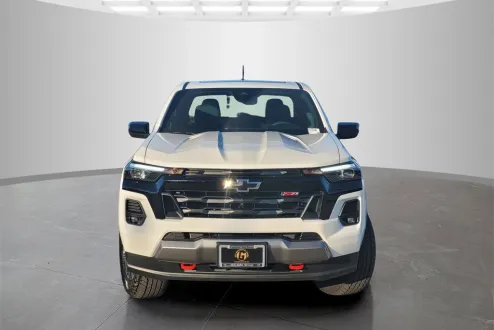 2026 Chevrolet Colorado Z71 photo 2