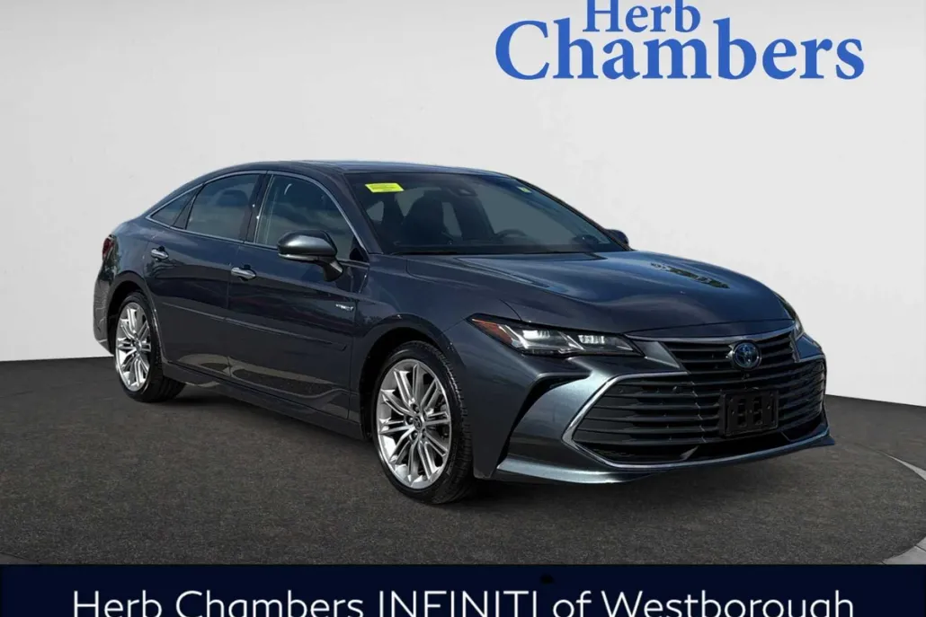 2021 Toyota Avalon Hybrid Limited photo 1