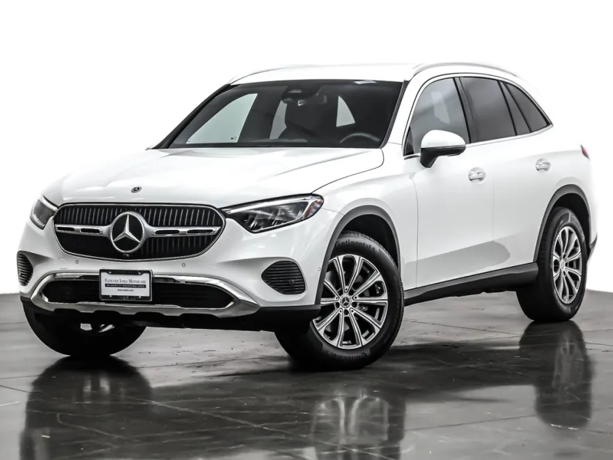 2025 Mercedes Benz GLC 300 photo 1